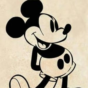 Meet your Posher, Estela