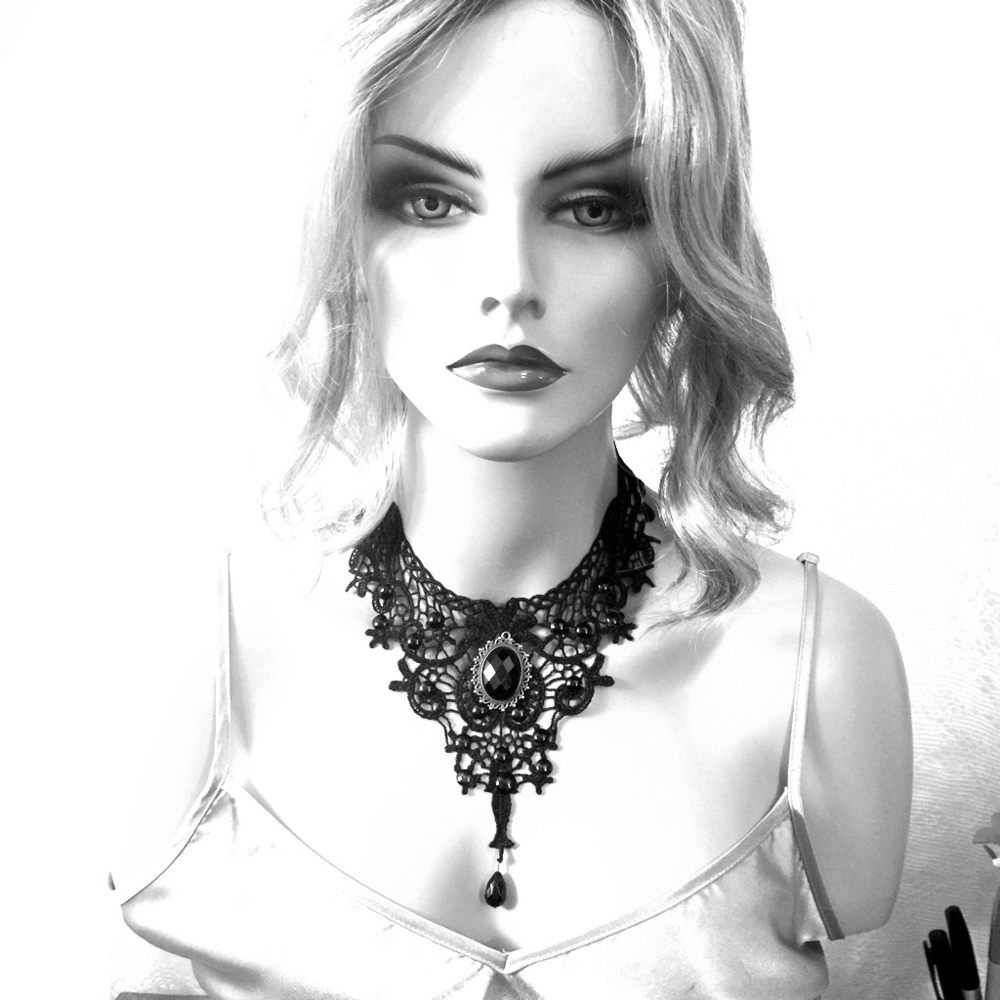 Black Hand-tatted & Beaded Lace Choker Necklace