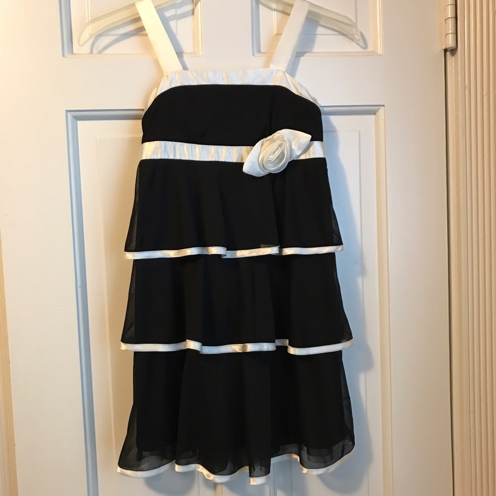 Darling girls party dress