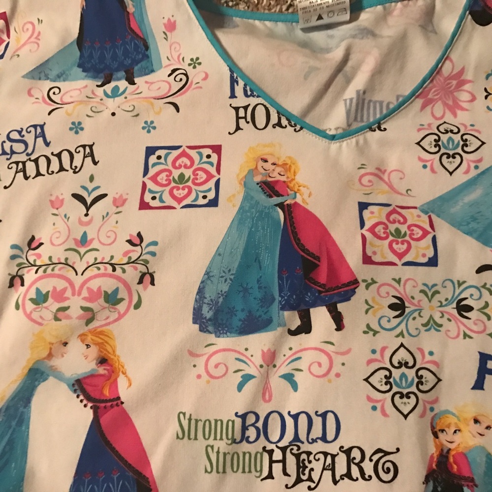 Uniform scrub top