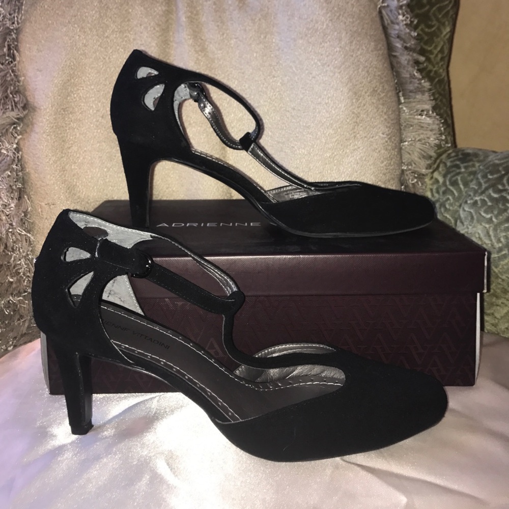 Black suede sexy pumps