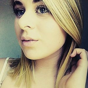 Meet your Posher, Tess