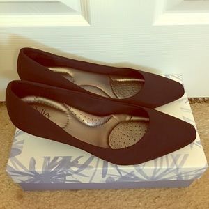 ◾️◼️Audrey Hepburn Style Black Kitten Heels!!◼️◾️