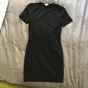 Aritzia black bodycon short sleeve dress