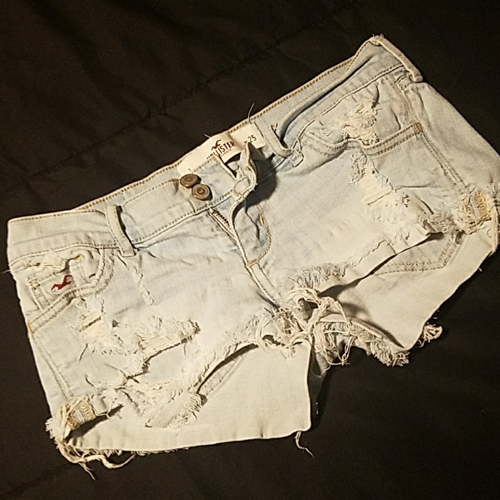 Hollister destroyed denim  short shorts