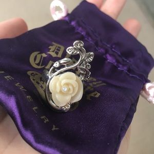 Disney Couture Snow White Rose Ring