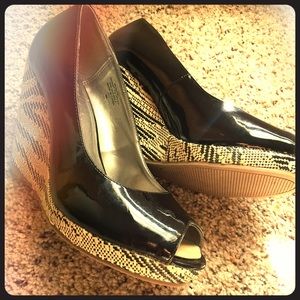 Sam & Libby wedges - size 8