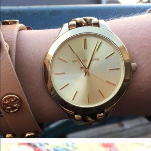 🚫SOLD🚫 Micheal Kors Gold Watch