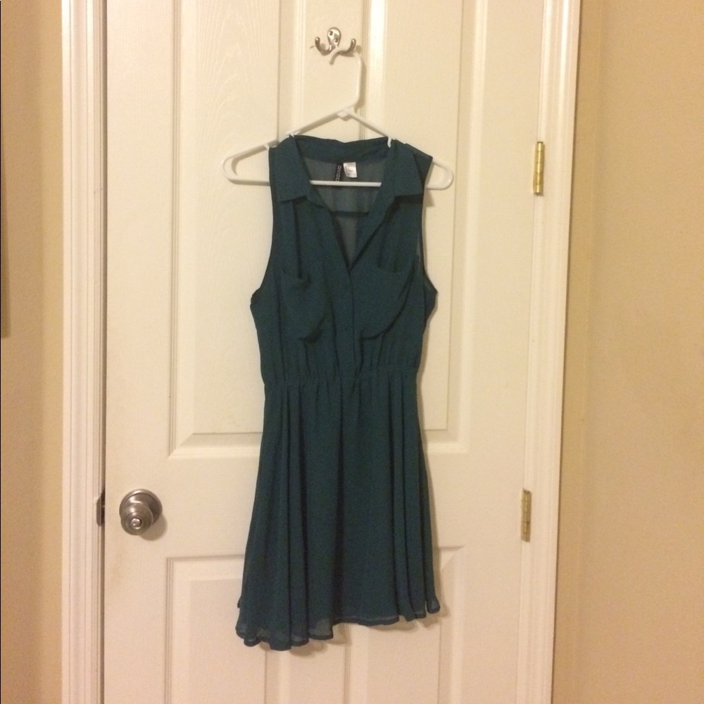Green collared dress