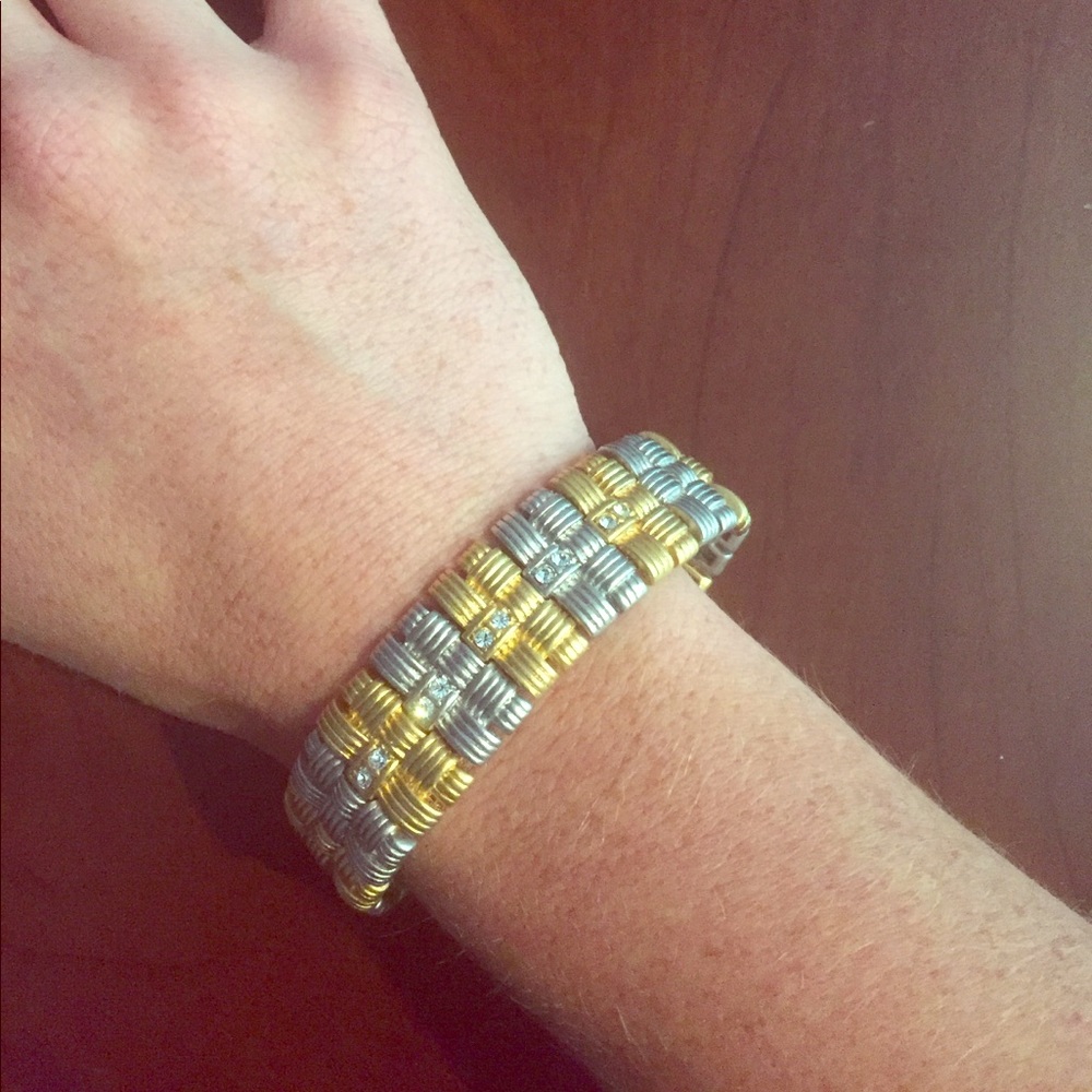 Stretchy two-tone bracelet