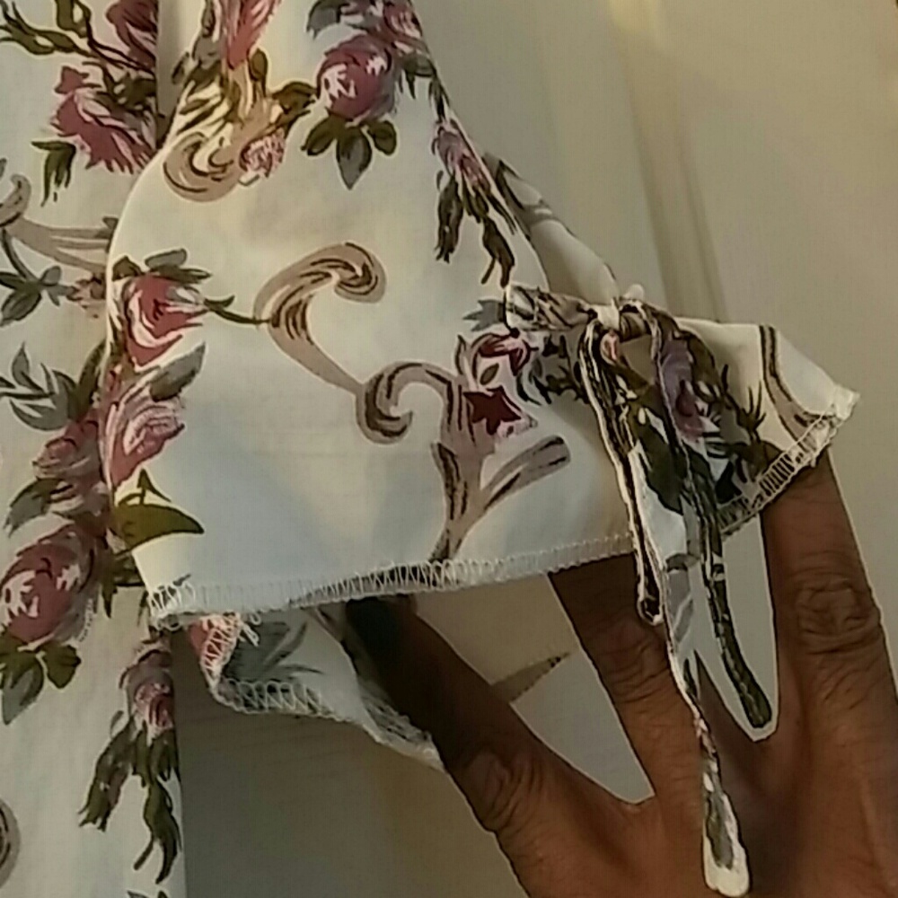 Pink Roses Dress - Picture 3 of 7