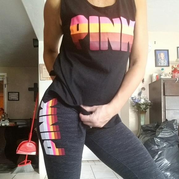 Nwot, vs pink ombre logo set - Picture 2 of 7