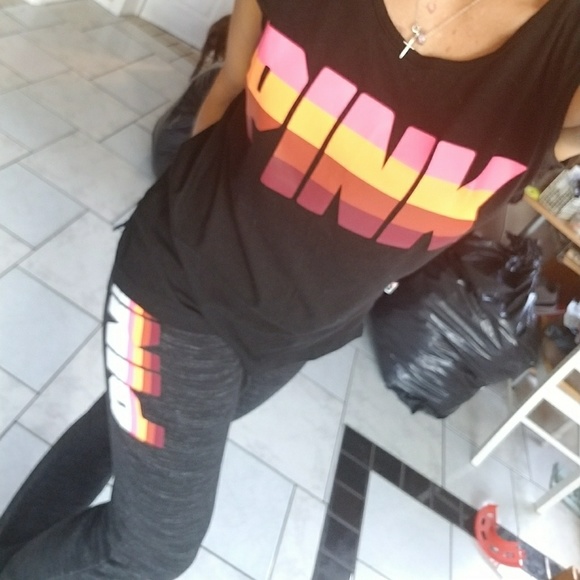 Nwot, vs pink ombre logo set - Picture 3 of 7