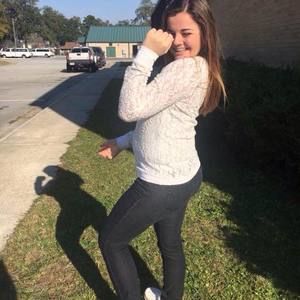 Meet your Posher, Kayla