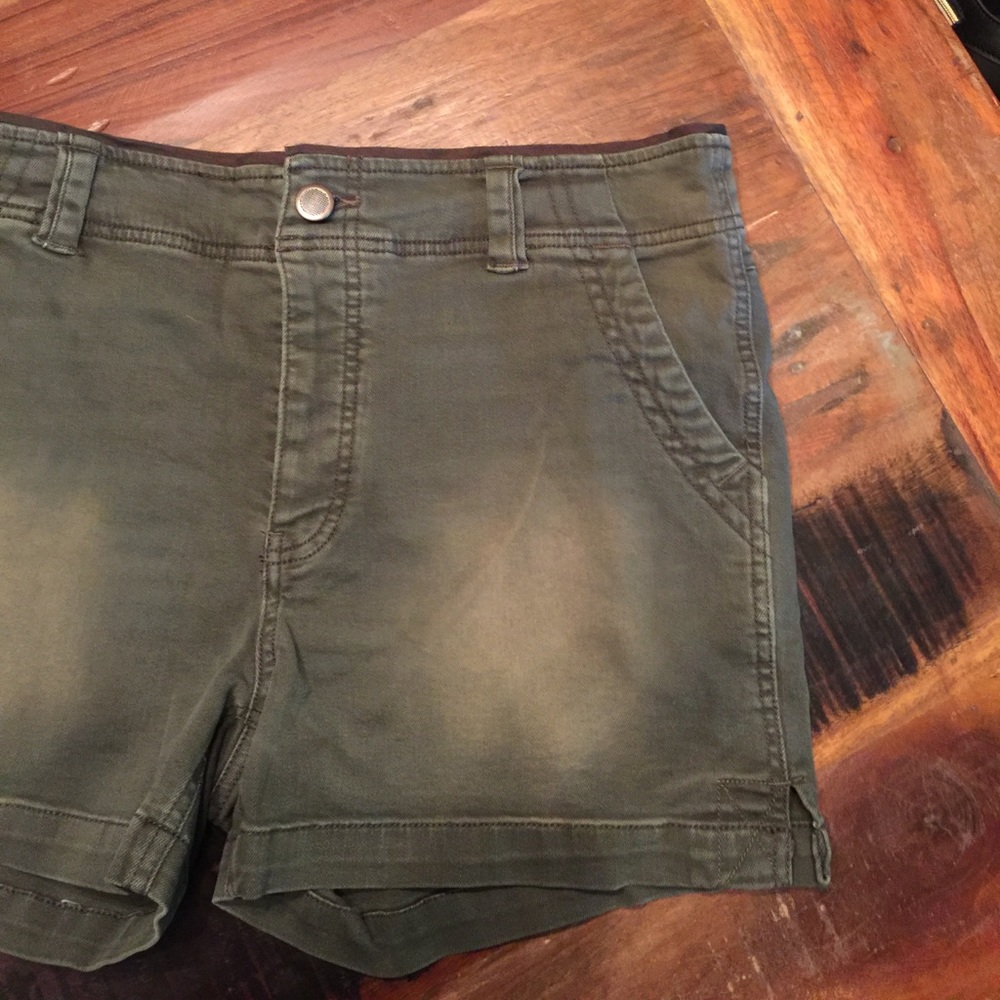 NWT!! Free People Shorts!!