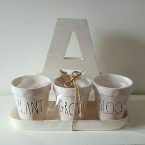 Rae Dunn - Planter Set