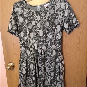 EUC Lularoe Amelia