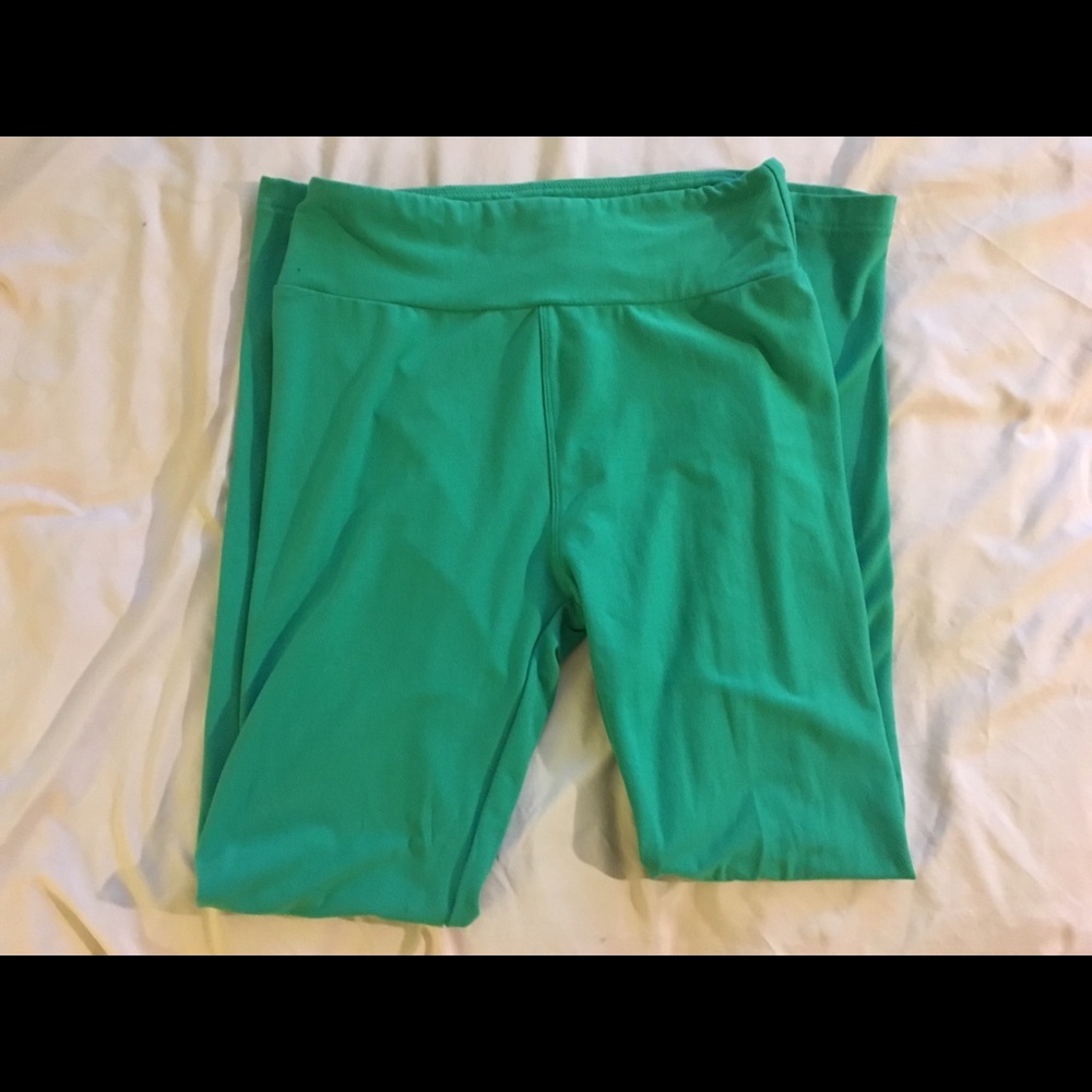 Lularoe Adult Green Leggings!!