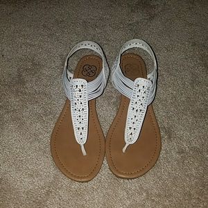 Daisy Fuentes Sandals