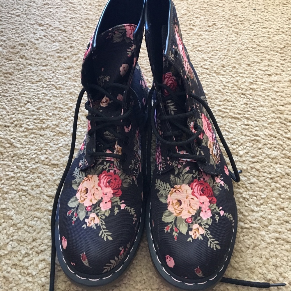 Never Been Worn Floral Dr. Martens