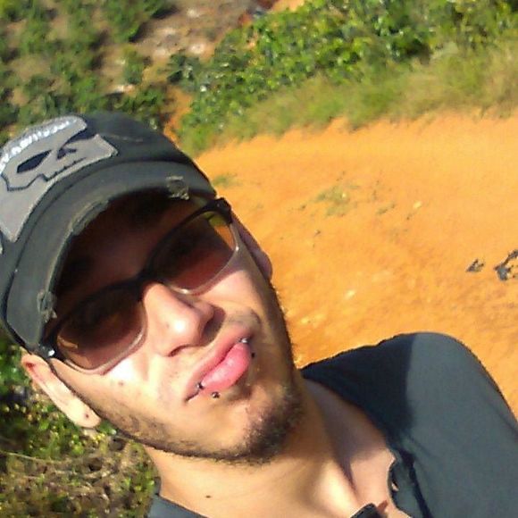 Meet your Posher, Luis - Picture 1 of 1