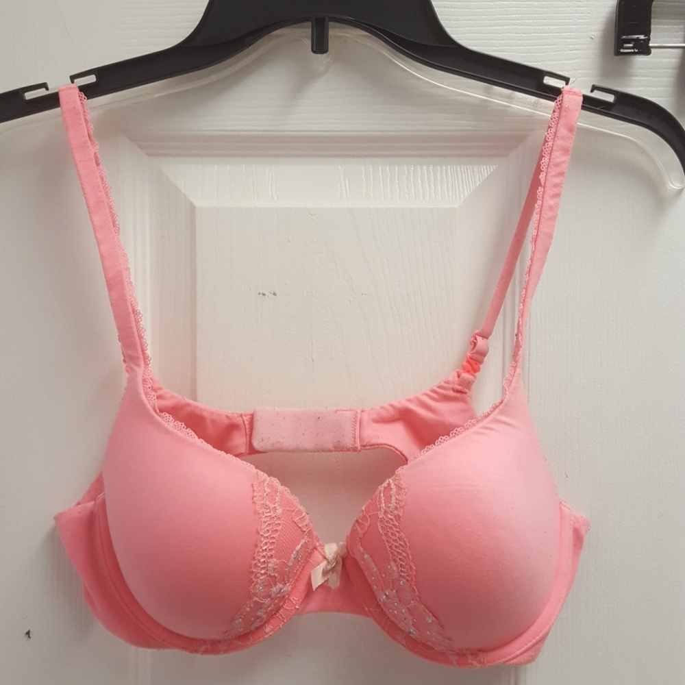 Victoria's secret bra