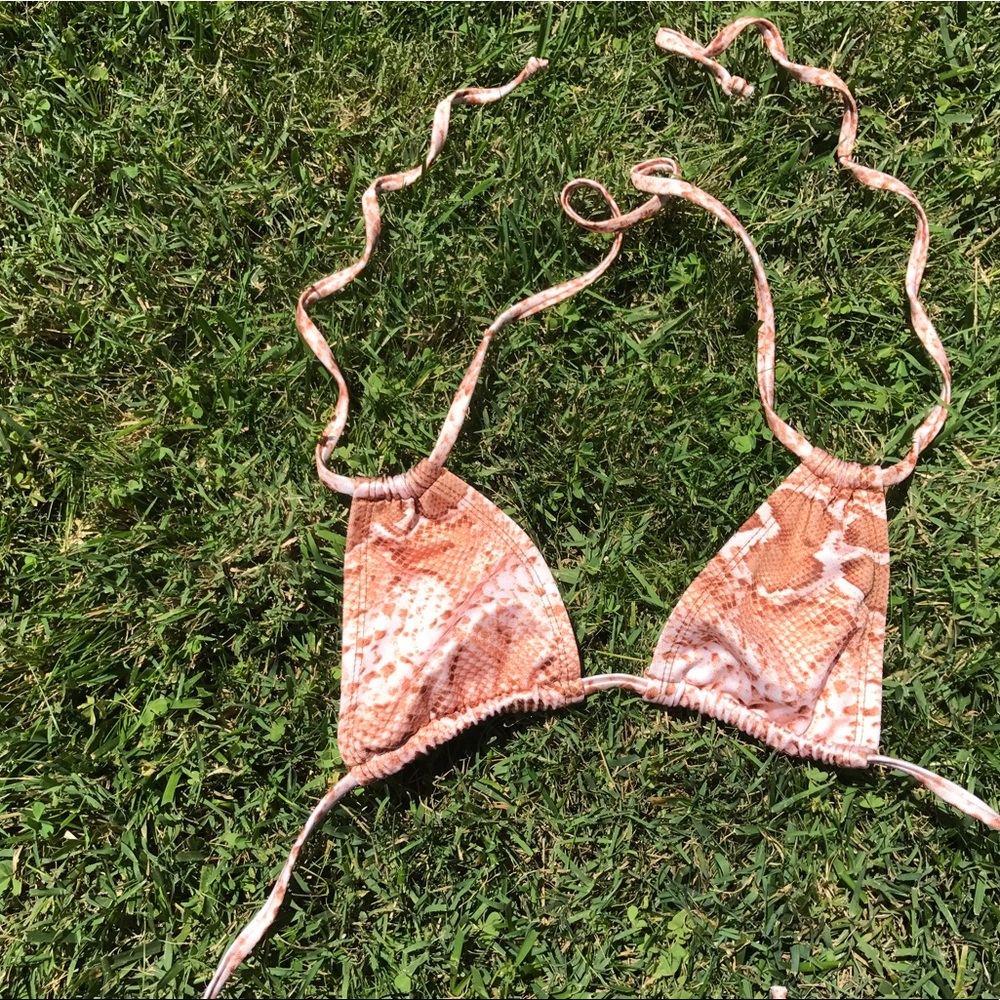 SUPER SALE XMAS 🎄🎁 String Top in Nude Snakeskin