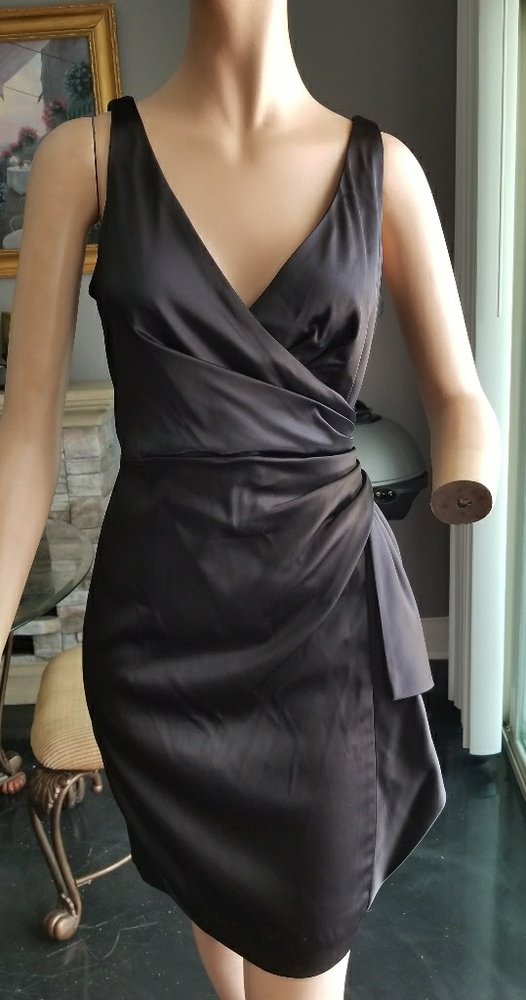 White House Black Market, stretch, slit on back