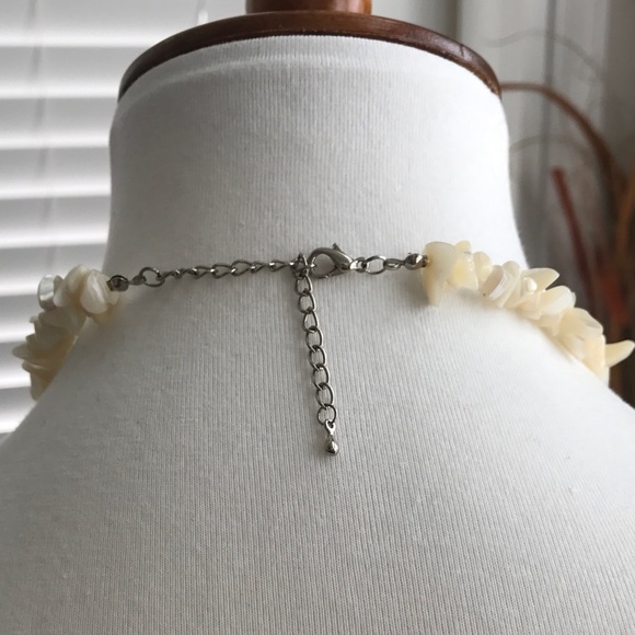 Islands Stone Necklace - Picture 3 of 3