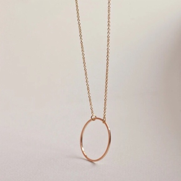 🆕 Circle Pendant Necklace - Picture 6 of 7