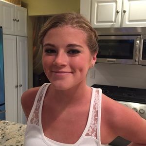 Meet your Posher, Madison