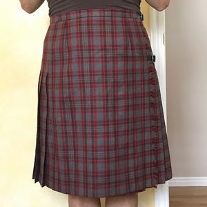 Laura Ashley Pleated Red/Gray Skirt w/ Buckles 12