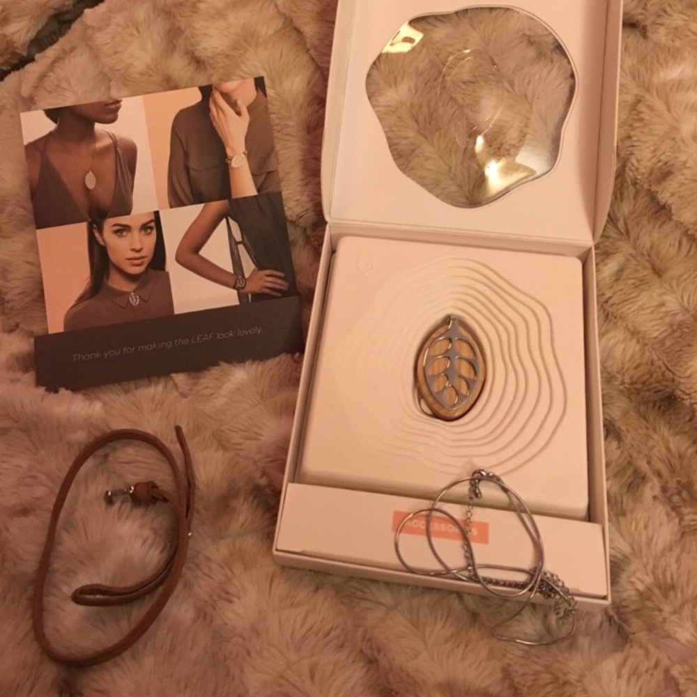 Bellabeat leaf fitness tracker