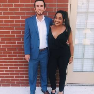 Meet your Posher, Marissa