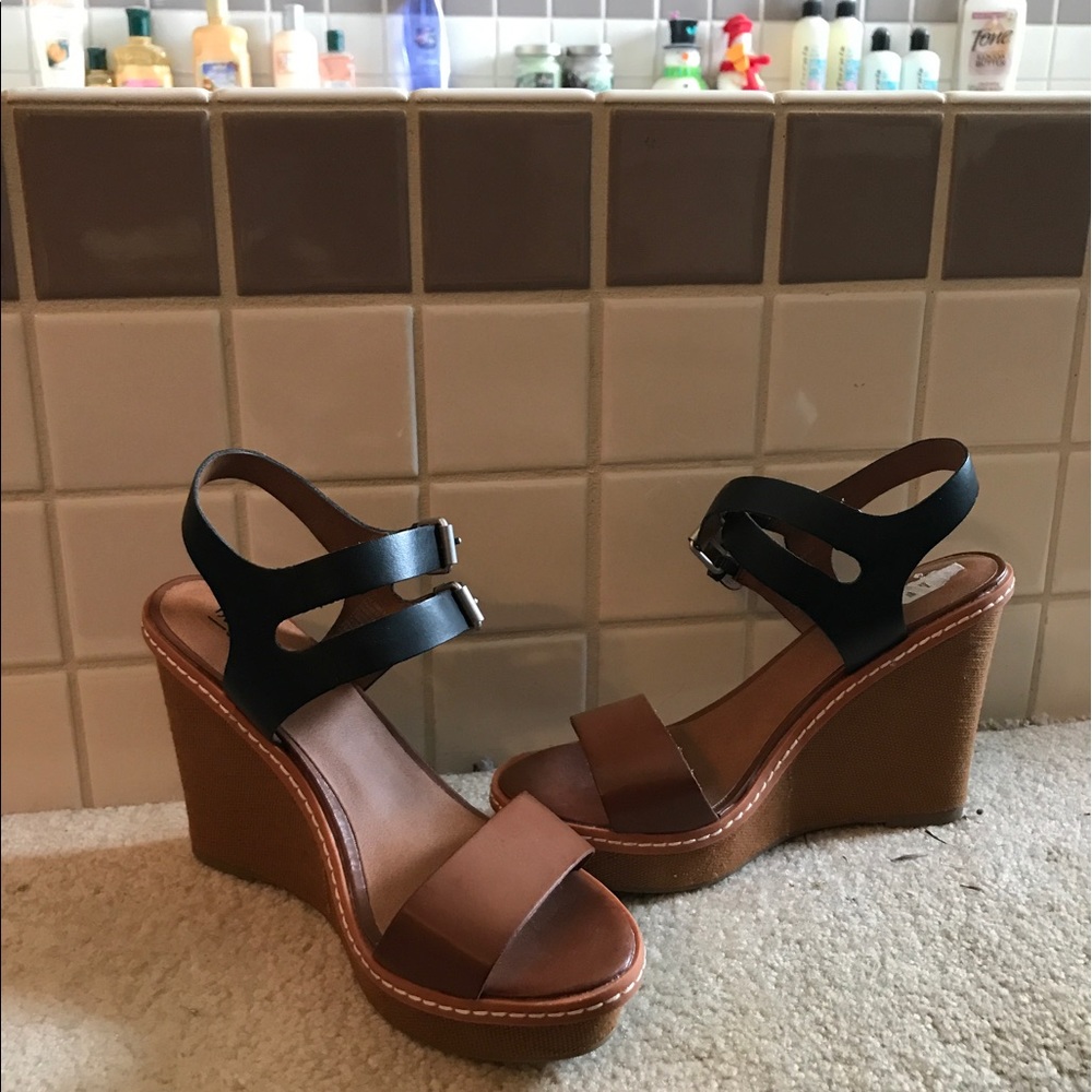 Mossimo by target heel