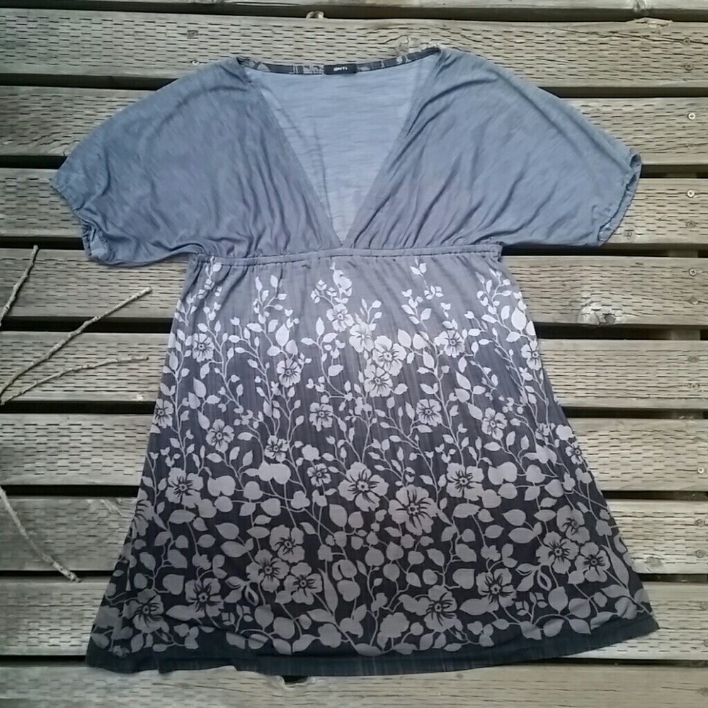 Ombre flowy floral top