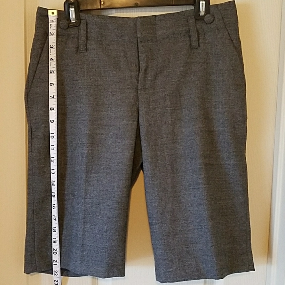 Banana Republic Martin fit wool shorts. Sz 10