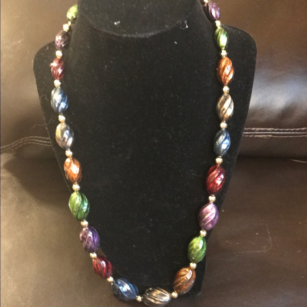 Colorful beaded necklace!!