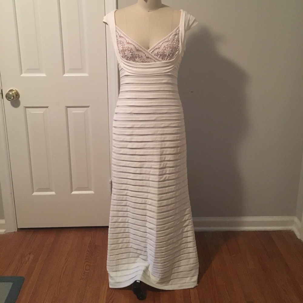 Adriana Papell white gown