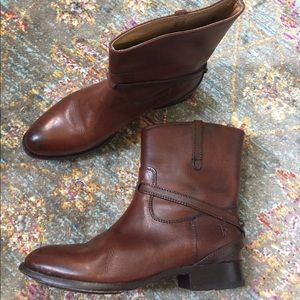 Brown leather Frye Boots