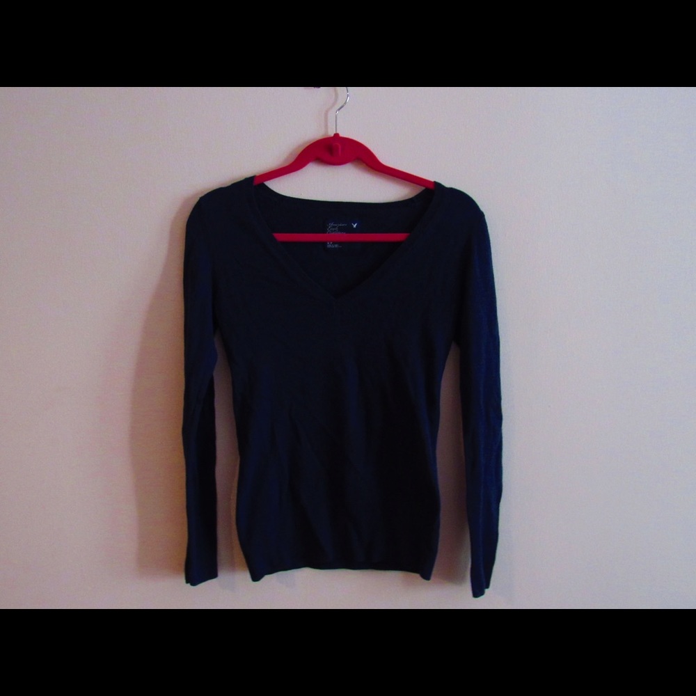 Long sleeve American eagle V-neck 💚