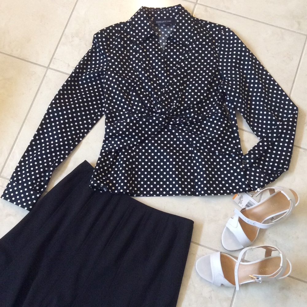 🍄HP🍄 JONES NEW YORK PS POLKA DOT LS FITTED TOP NWT