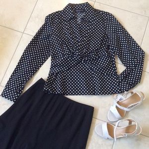 🍄HP🍄 JONES NEW YORK PS POLKA DOT LS FITTED TOP NWT