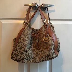 Michael Kors tote
