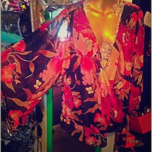 Lane Bryant 18/20 Sheer 3/4 sleeve 🌺 Shirt 💋