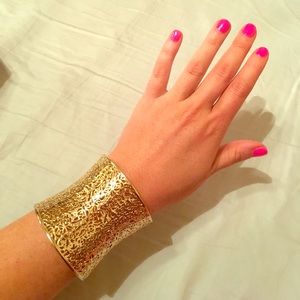 Kendra Scott Ainsley Filigree Cuff in Gold