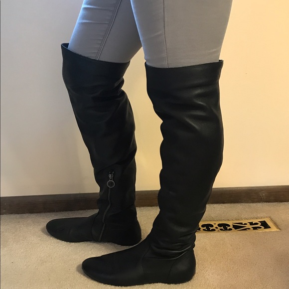 The softest boots you will ever own! - Picture 2 of 8