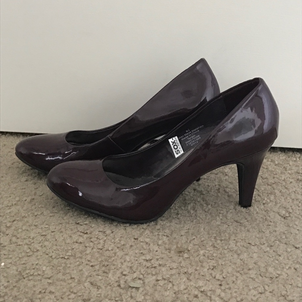 Burgundy heels