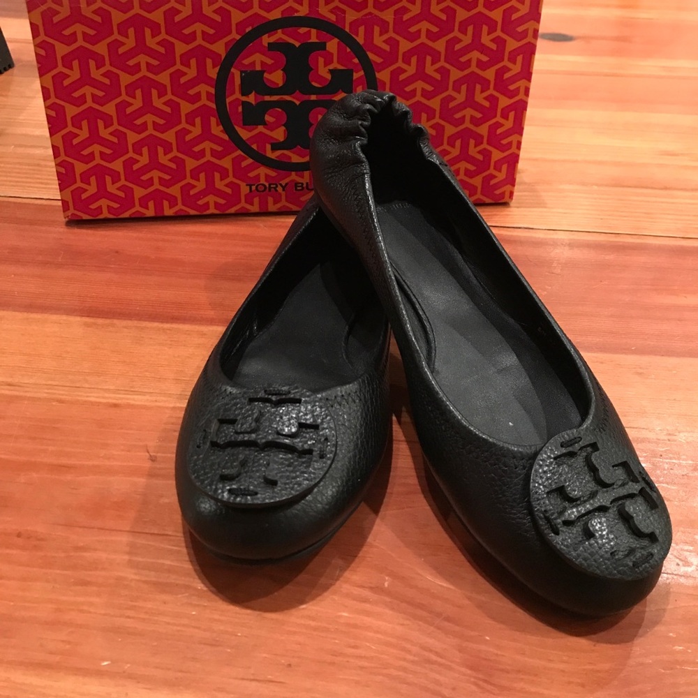TORY BURCH REVA TUMBLED LEATHER BALLERINA FLAT