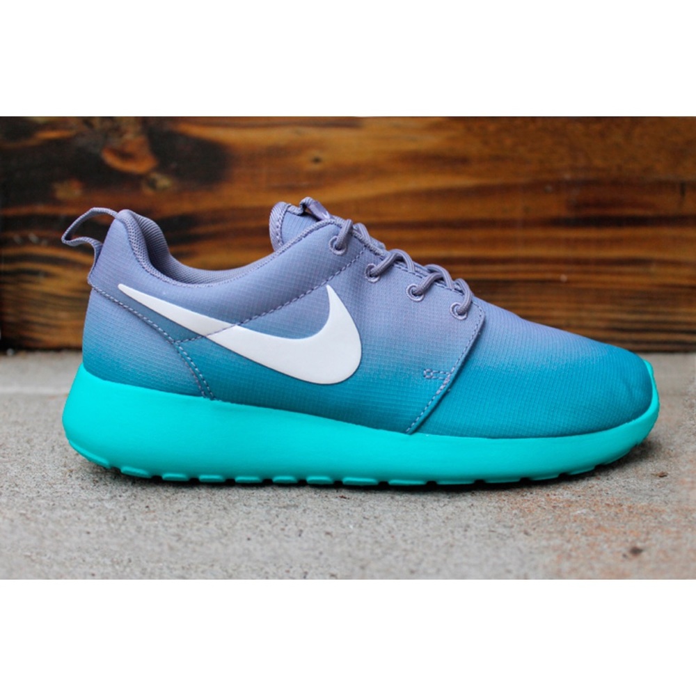 Nike roshe gradient